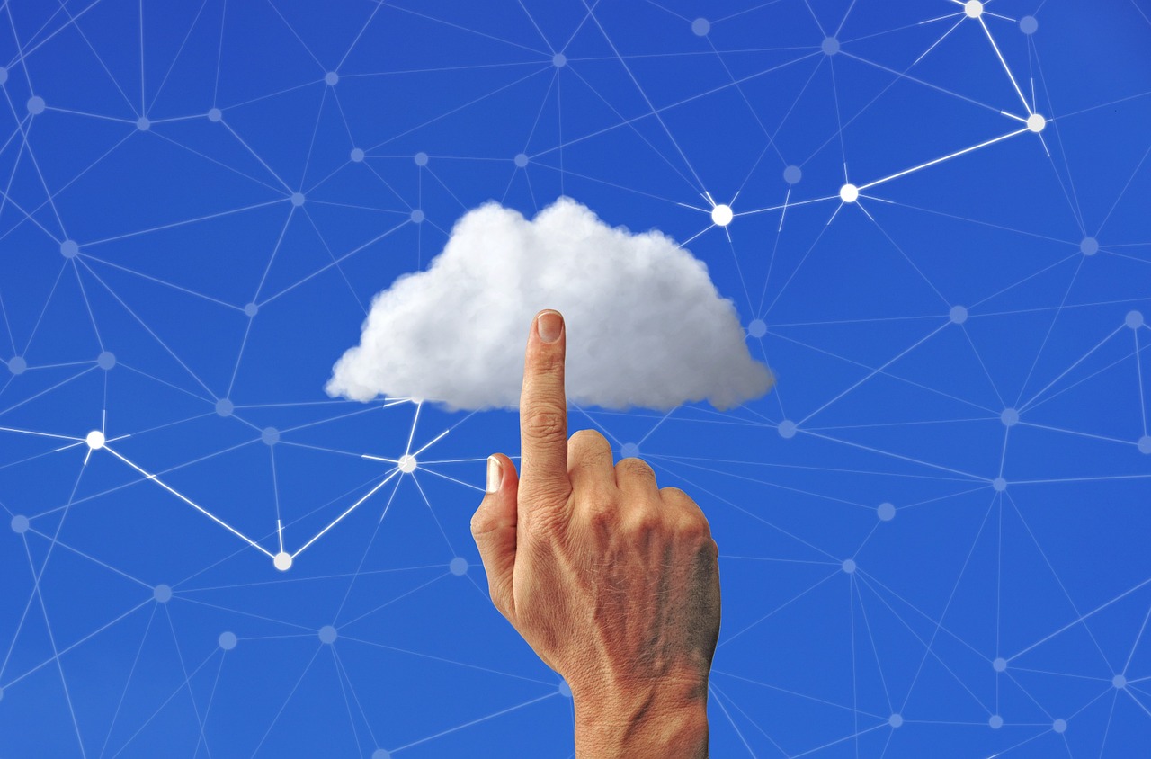 cloud 6181051 1280